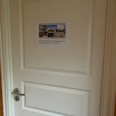 Cozy & Private Room In The Middle Of Lofoten Leknes Exterior photo